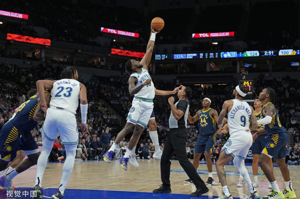 国球迷谢场 国球迷谢场