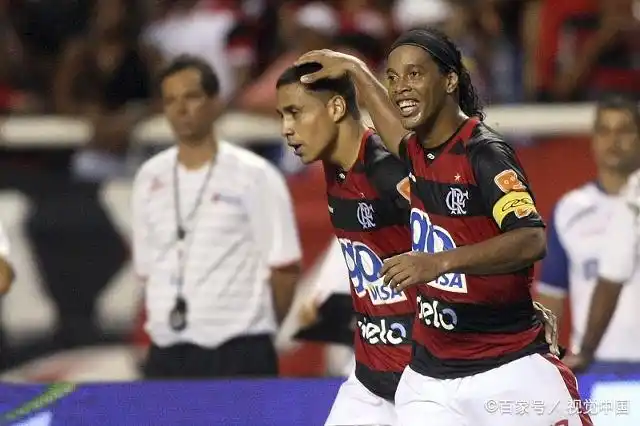 队的阵容是 队的阵容是